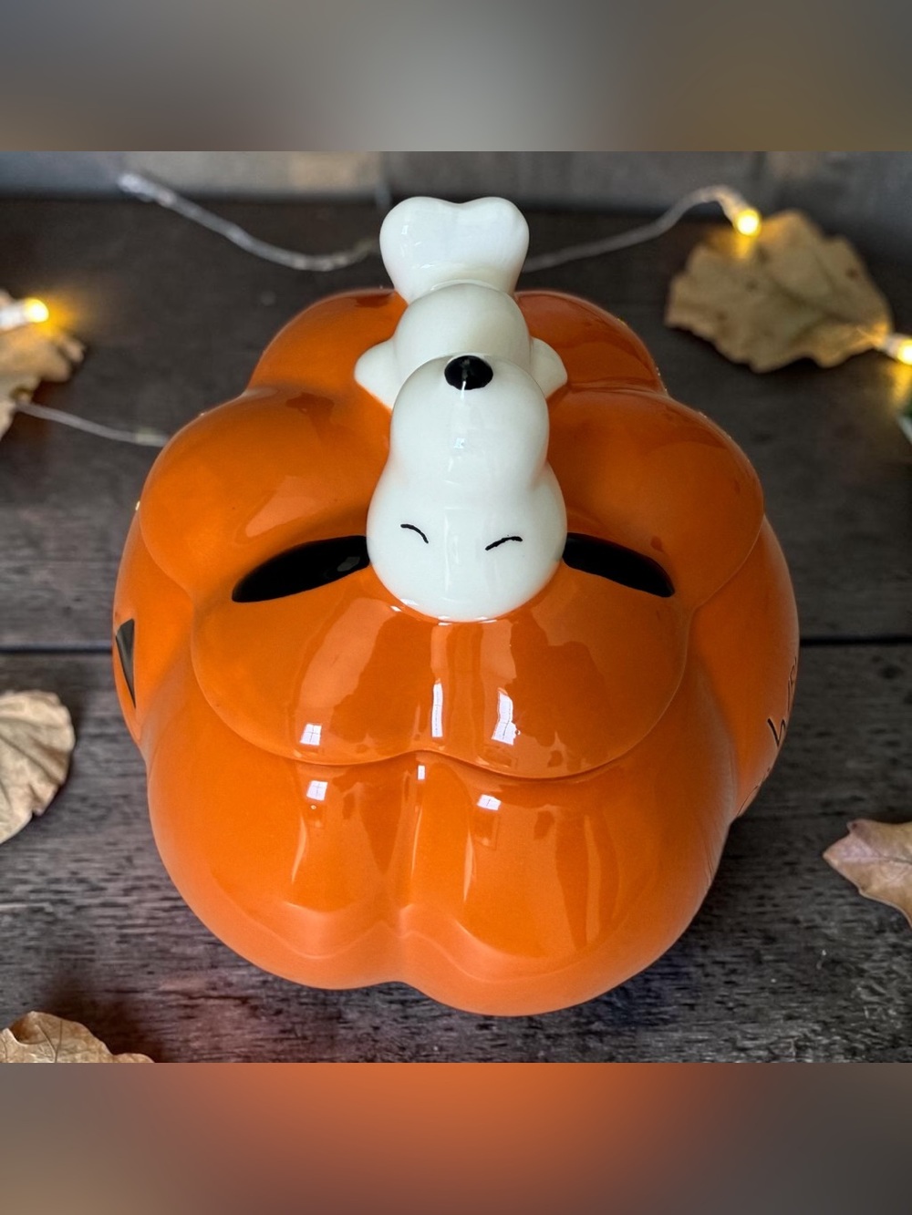 Rae Dunn Peanuts Snoopy Halloween Welcome Great Pumpkin Cookie Jar NWT - Picture 4 of 5